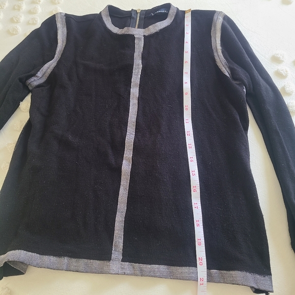 Ermanna Women Contrast Trim Knit Sweater Size 38 Black Metallic Gray Lightweight - Picture 7 of 8